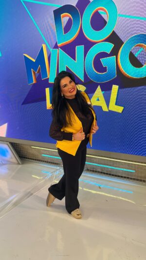 Solange Gomes Instagram - Alguns momentos do @domingo_legal do último domingo @sbt ♥️🛁🧼 @celsoportiolli