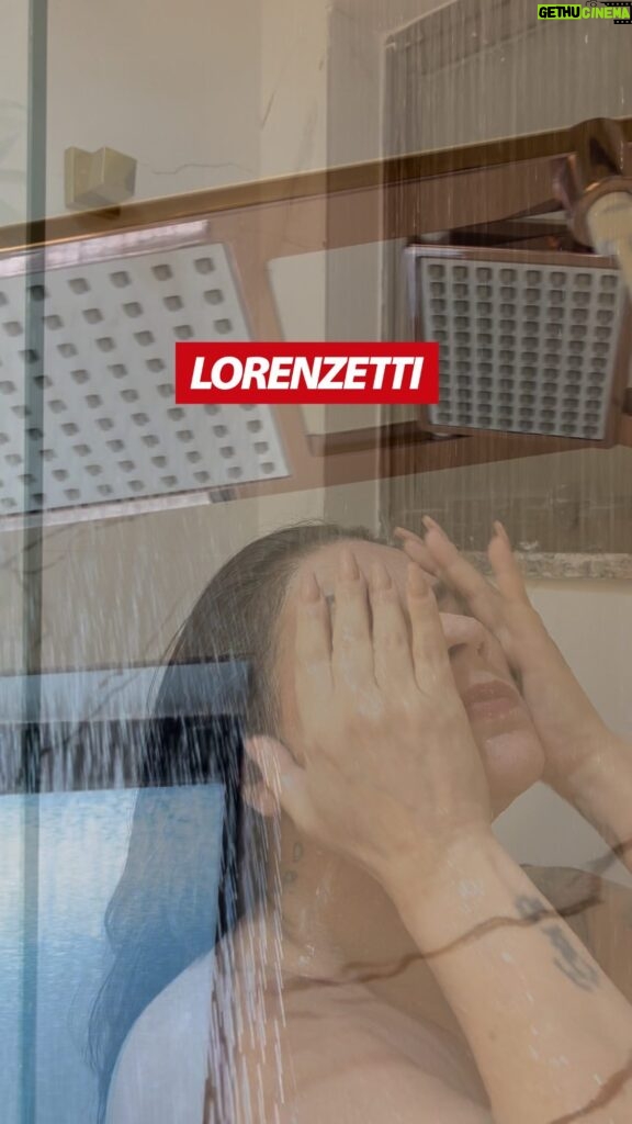 Solange Gomes Instagram - Que tal aquele banho quentinho e relaxante com a Acqua Duo Ultra da @lorenzettioficial ? 🚿 #lorenzettioficial #lorenzettiemcasa #publi