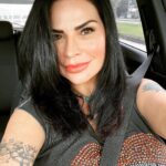 Solange Gomes Instagram - Em breve, atendendo a tantos pedidos, meus segredinhos para pele, cabelos, saúde, maquiagem. Me digam por onde devo começar. Lembrando que vou completar 50 anos agora dia 12 de maio e os cuidados com a saúde em geral aumentaram. Digam aí, o que querem saber sobre todos os meus procedimentos? #beleza #pele #pelemadura #belaaos50