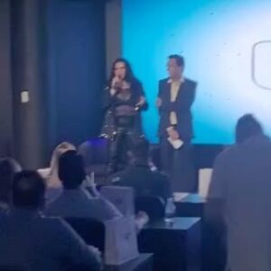 Solange Gomes Instagram - O bom da vida é conquistar amigos e acompanhar o sucesso deles de pertinho. Parabéns @diogovilela.odontojoy @odontojoy @odontojoy.aldeiadaserra por mais uma etapa profissional bem sucedida. #dentes #odonto