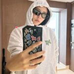 Son Dam-bi Instagram – 운동하고 나면 이리 행복한데
왜 이리 가기가 싫은 걸까🥹🥹
다들 건강한 금요일 보내길🤞🏻🤞🏻
