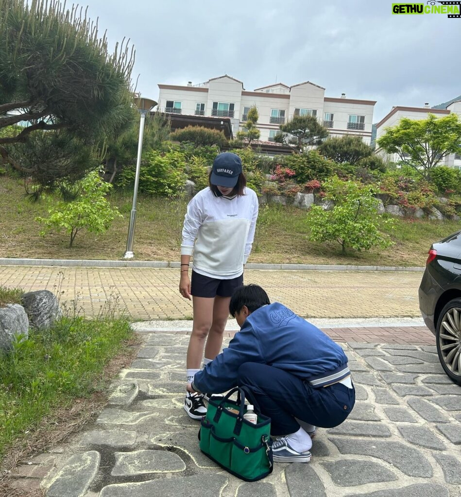 Son Dam-bi Instagram - 자상한 남편 덕분에 행복한 라운딩🏌🏻‍♀️⛳️ 수잔 언니 너무 땡큐😘😘 @misspark130