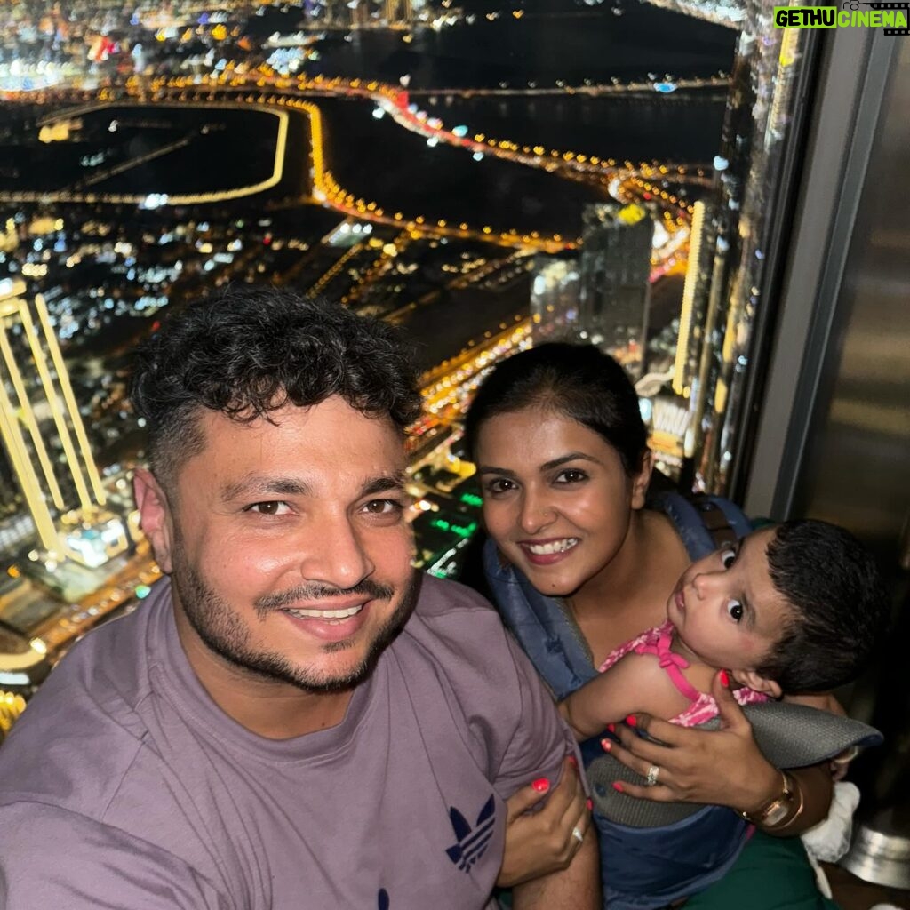 Sonal Kaushal Instagram - At The Top - Burj Khalifa #tallestbuilding #burjkhalifa