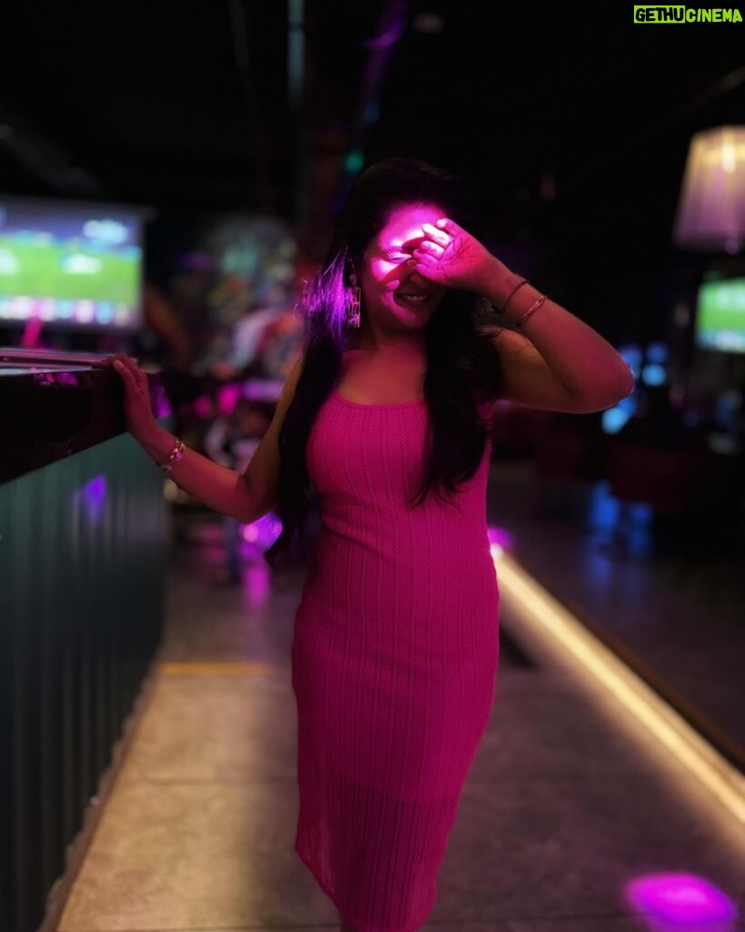 Sonal Kaushal Instagram - Blurry nights in pink spirits 🩷 🎀 Dress @urbanic_in 📸 @asliutkarsh