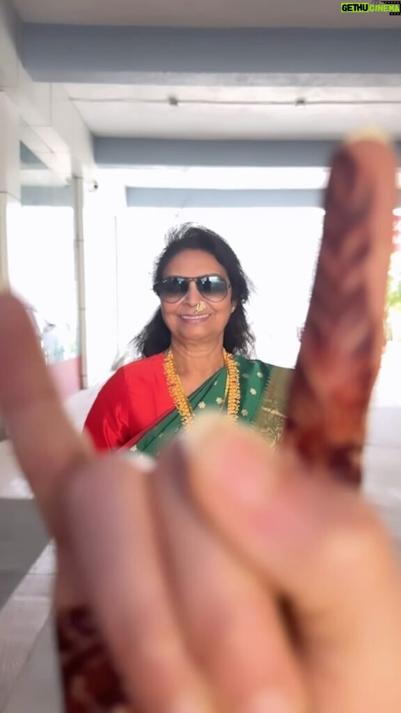 Sonalee Kulkarni Instagram - My mother’s a rockstar 😎 She wanted me to add this song! #sonaleekulkarni #savikulkarni #mothersday 🕶️#happymothersday #mothersdayspecial #mom #maa #mother #aai #mummy #mum #mothersswag #swag