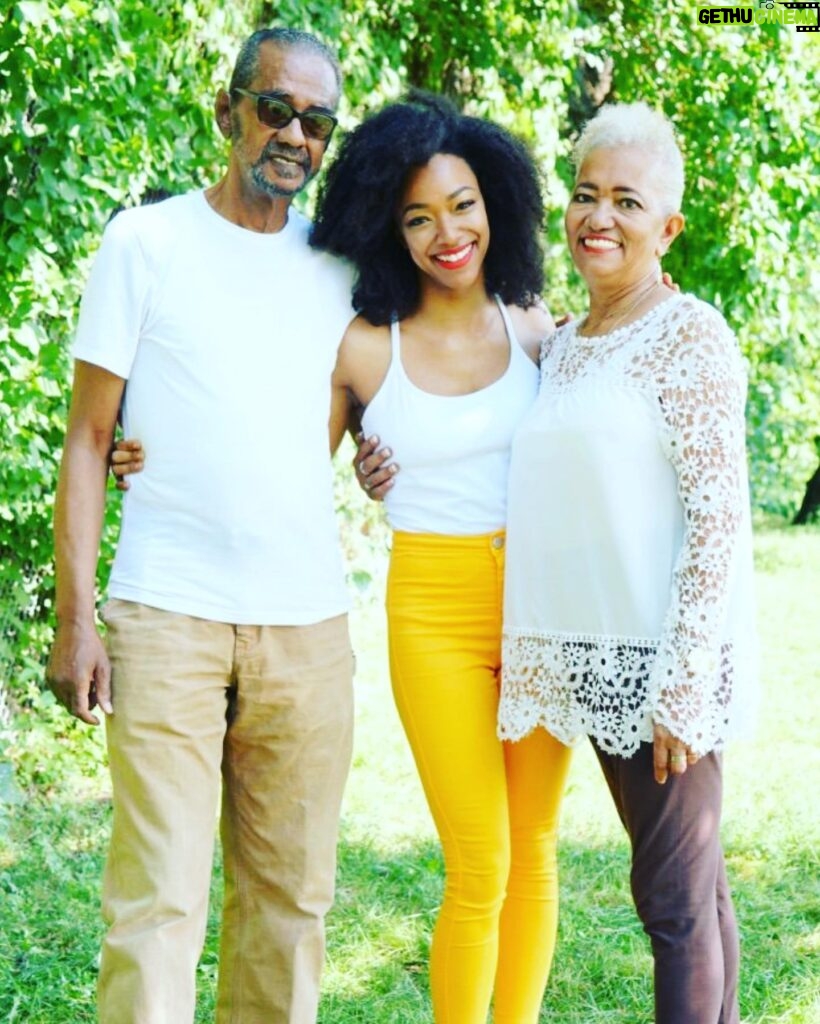Sonequa Martin-Green Instagram - Alright y’all, we’re a week into #blackhistorymonth and I’m gonna play catch up here because I got a lot I wanna share. I’m gonna start with my own history, with these two wonderful souls who brought me into this world. Daddy’s fight with liver cancer was only 5 weeks long but it was a valiant and deeply inspiring one. Mama’s heart attack the next day took a long while to even accept as reality. There’s been cleansing and healing in the horror. I’m so proud of them. I’m proud of who they became and all they overcame and achieved, despite every single odd against them. Now more than ever, I know that real love, full acceptance, and soul-filled celebration of where I come from is where destiny truly begins. I commit to starting at the center and working my way out. ♥️ I celebrate my parents and their history that became my beginning. I’m proud to be theirs. Happy Black History Month everybody. Let’s do this. ✊🏽🖤
