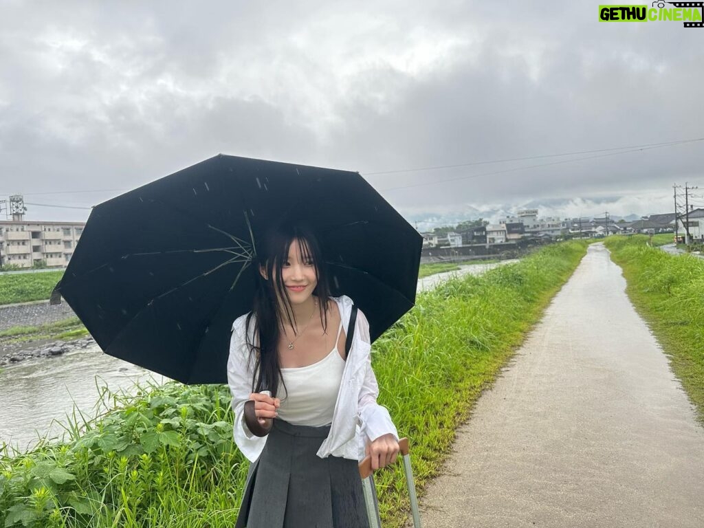 Song Ha-young Instagram - ☂️