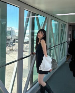 Song Ha-young Instagram - See you again✈️