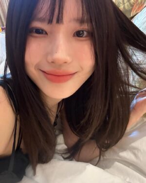 Song Ha-young Instagram - See you again✈️