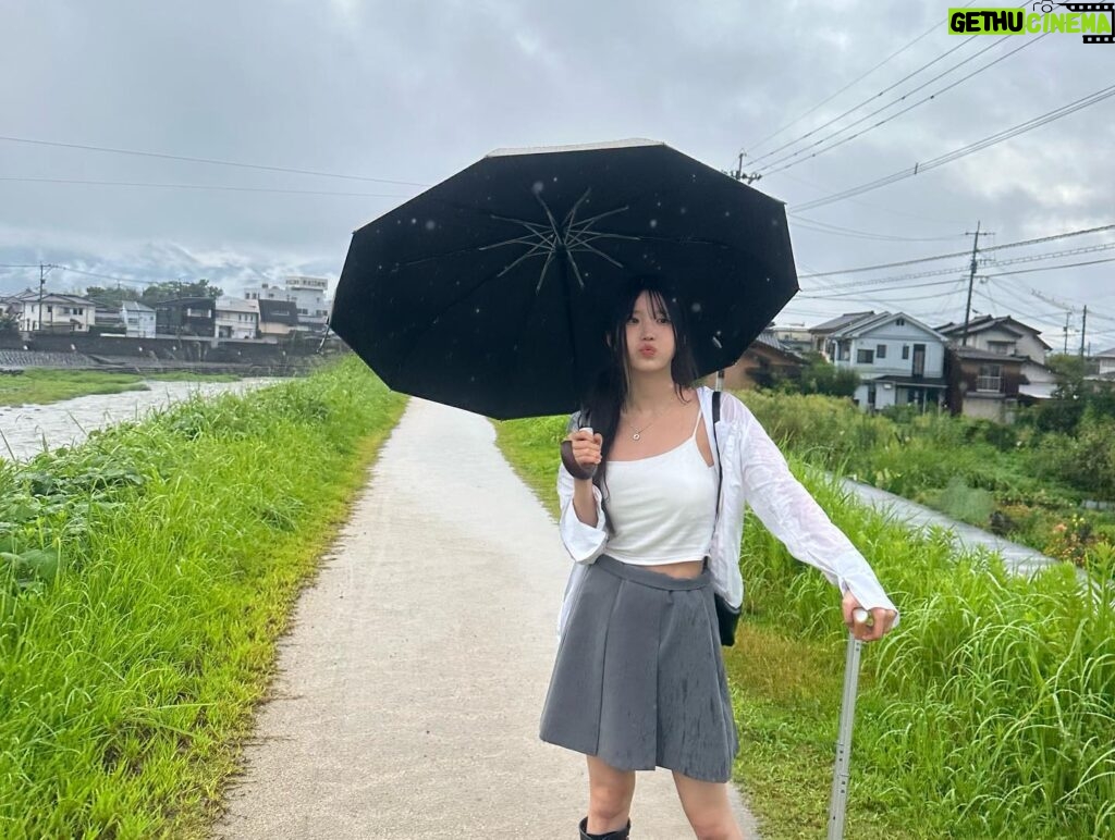 Song Ha-young Instagram - ☂️