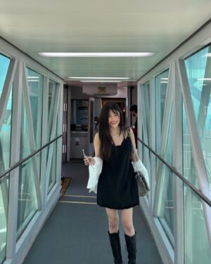 Song Ha-young Instagram - See you again✈️