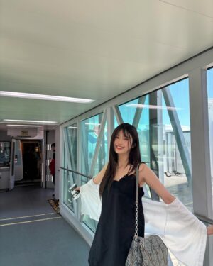 Song Ha-young Instagram - See you again✈️