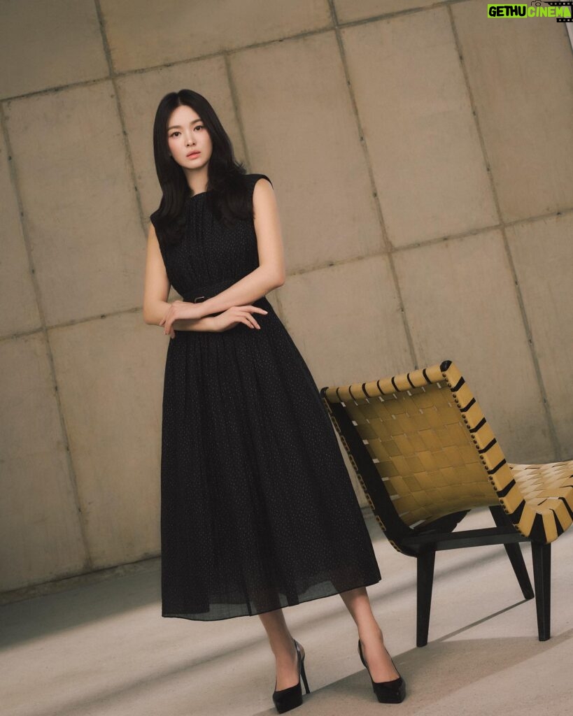Song Hye-kyo Instagram - @michaachannel 🖤 📷 @zyobb