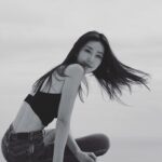 Sonia Sui Instagram - 每個人生命裏都有很多小天使， 只是沒開竅會看不太到。 但開竅也不需要多麼偉大的方法，只需要瞭解我們本來是一無所有。 #人人都可以是別人的天使 #人人也都可以練習去看見 #peaceofmind #wecandothistogether #valextra