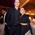 Sophia Thomalla Instagram - Sasch hat bei seiner zweiten Gala der @alexanderzverevfoundation mehr als 100.000€ für Kinder mit Diabetes gesammelt. Ich bin unfassbar stolz auf ihn. Zwei Olympiasieger, eine Krankheit. Was man trotz Diabetes schaffen kann, haben die beiden mehr als bewiesen ❤️