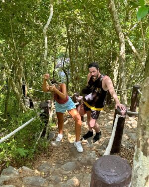 Sophia Thomalla Instagram - Hiking, diving, cruising… und zwei Bypässe.