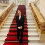 Sophie Charlotte Instagram - Um noite no Teatro Municipal de São Paulo. Obrigada @gucci CONTRAMEMORIA , cultura em movimento . Repensando a semana de 22. Amei o convite @carlamoreire , @vitorsouza___ . Make @herodrigues Style @patriciazuffa