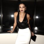 Sophie Charlotte Instagram - “Meu nome é Gal” o filme Pré estreia paulista do nosso filme ! A última pré estreia para convidados… Que noite inesquecível! ! Agora o filme chega às telas ! 12 de Outubro! O frio na barriga cresce na proporção da minha alegria por finalmente entregar o filme ao público ! Viva o Cinema Brasileiro! Viva GAL COSTA!!! Para essa noite Fatal : Beleza impecável @silviogiorgio Style genial @pedrosales_1 Vestindo @ysl Fotos do meu amigo @andrenicolau