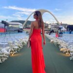Sophie Charlotte Instagram - Que emoção estar no seu casamento @sampaio_carol ! Você que esteve em tantos momentos importantes da minha vida ! Você merece todo o amor ! E estamos aqui pra celebrar sua união com o Fred! Corações cheios de alegria ! #casamentocarolefred Vestido @marturj ❤️