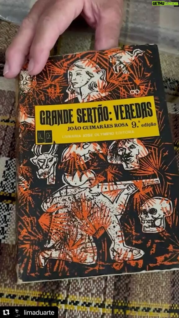 Sophie Charlotte Instagram - Acordei hoje com essa benção do GRANDIOSO @limaduarte ! Estou flutuando !🍃 Lima Duarte!! Muito obrigada por essa mensagem carinhosa ! Sua generosidade de dividir sua história com essa Assinatura tão poderosa para tantos! Passaporte para Liberdade estreia dia 20.12.21 na @tvglobo e @globoplay . Coragem !