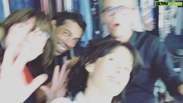 Sophie Marceau Instagram - L'équipe de choc !! Première Séance photo pour la sortie de La Taularde, le 7 septembre