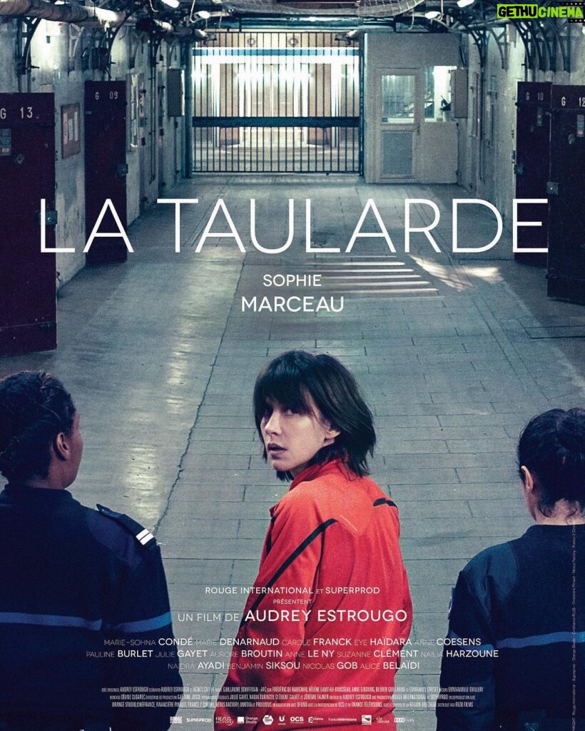 Sophie Marceau Instagram - En exclusivité pour vous, l'affiche de mon prochain film. ❤️ #LaTaularde