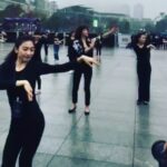Sophie Marceau Instagram - Flashmob ! 💃🏼#Guangzhou
