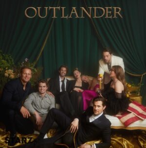 Sophie Skelton Instagram - Fam 💫🥹
Thank you to all the fans who turned up, and tuned in last night. We LOVE you. 💖 #Outlander #June16