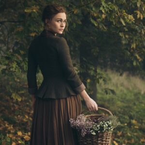 Sophie Skelton Instagram - If you need me, no you don’t because new photos of Roger and Bree just dropped. #Outlander