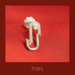 Sopitnapa Chumpanee Instagram - MY LUCKY HORSESHOES COLLECTION BY PIARA JEWELRY 🧲 x CELI JEWELRY @piara.jewelry x @celi.jewelry Horseshoes represent strength and solidity. The horseshoes is universally known as a SYMBOL OF PROTECTION AND GOODLUCK 🧲❤️ เครื่องประดับเพชรแท้ ใน Collection My Lucky horseshoes เป็น design ของ Piara จาก designer ของร้านเพชร CELI / ที่ได้รับแรงบันดาลใจมาจากเกือกม้า 🧲 เกือกม้า เป็นที่ยอมรับในสากล ว่า เป็นสัญลักษณ์แห่งความโชคดี การปกป้อง ความแข็งแกร่ง และ เชื่อว่าจะนำความโชคร้ายออกไป 🧲❤️ เครื่องประดับเพชรแท้ของเรา เป็นเพชรจากร้าน @celi.jewelry ที่ได้รับการยอมรับจากวงการอัญมณีมามากกว่า 50 ปี 💎💎 สอบถามข้อมูลเพิ่มเติม เพื่อชม เครื่องประดับเพชรแท้ของเราได้ที่ line @ @ Piara หรือโทร 0832463245 เพื่อนัด Private Preview ได้เลยนะคะ สามารถเข้าชม Collection ได้ที่หน้าร้าน CELI JEWELRY Floor 1 ห้างสรรพสินค้า Central World ค่ะ Price 4x,xxx to 15x,xxx 🧲💎