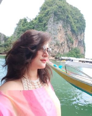 Srabanti Chatterjee Instagram - Holidays are to make memories ✨️❤️

#vacation #traveldiaries #happyme