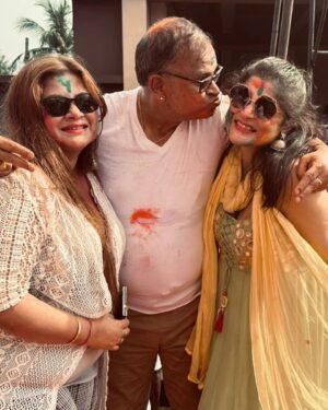 Srabanti Chatterjee Instagram - শুভ দোলযাত্রা 🏳️‍🌈