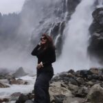 Srabanti Chatterjee Instagram – Mimic the flow of life… 💫❣️