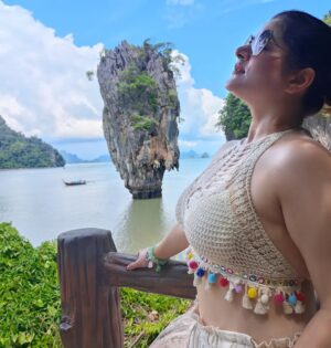 Srabanti Chatterjee Instagram - Life is short live it ❤️😇

#vacation #memories #happyme