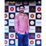Srabanti Chatterjee Instagram - The wrap party of "Devi Chowdhurani" at Five Mad Men was a night to remember. See you in cinemas. . . . . #JaiBhairavi #DeviChowdhurani #banditqueenofbengal #aditedmotionpictures @subhrajitmitra @prosenstar @apu.aparna @aniruddha.dasgupta.92 @soumyajit_majumdar_collabs @srabanti.smile @arjunchakrabarty #SabyasachiChakraborty @priyadarshinigroy @bickramghoshofficial @darshanabanik @bibriti @kinjalnanda_official @alexx_onell @lopon.magical @koyelpupe @raazdipsorcar @fivemadmen @lokcollectivestories