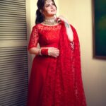Srabanti Chatterjee Instagram - @srabanti.smile Styled by @rudra_saha_official Photo @soumya_singha_photography Makeup @brushofpritam Hair @abinashbhowmick_official Blouse and dupatta @goindrilaofficial Jewellery @xenejewellers Styling assistant @subir.love #srabanti #rudrasaha #redlehenga #tollywood