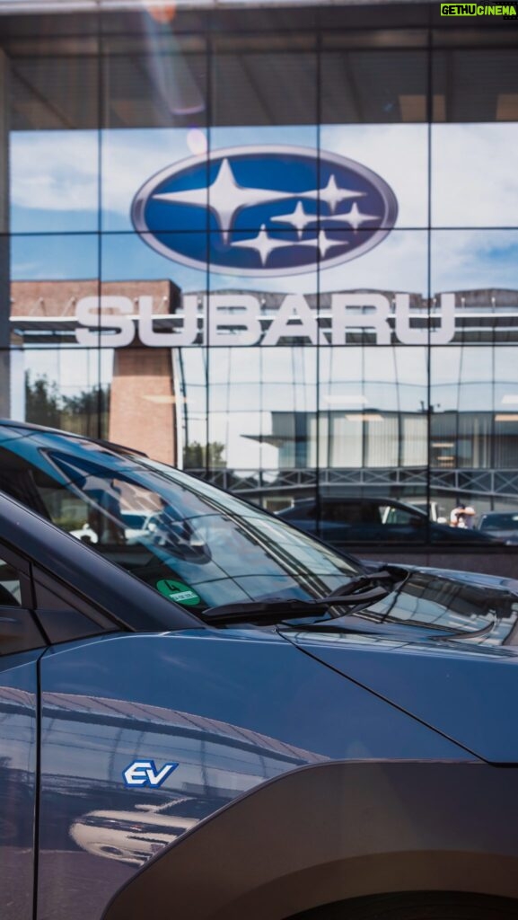 Stéphanie Clerbois Instagram - Tellement heureuse de vous partager ma nouvelle collaboration avec SUBARU ! 🤍 Les enfants ne l’ont pas encore vue mais je suis sûre qu’ils vont l’adorer tout comme maman. Je vous partagerai notre quotidien à bord de la nouvelle SUBARU SOLTERRA … Encore merci @subaru_europe pour votre confiance! I’m READY!✨🚙☀️