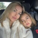 Stéphanie Clerbois Instagram - Un petit résumé de notre semaine. Des moments simples, de beaux moments… Merci la vie.🤍
