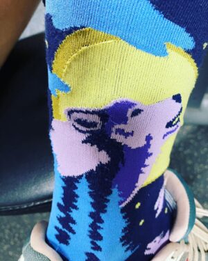 Stana Katic Instagram - Little bit of a grind to get going today… loads of excuses… BUT!!! I got a good push from my better half, donned my Wolf Howl socks & hit the road. 
And guess what?!!! Shaved ONE MINUTE off my time!!! 
I hope you’re all feeling benefits from your #AFitterFunnerMe path. Together #WeGotDis 💪🏽💪🏽.
