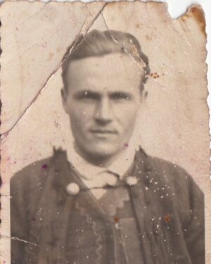 Stana Katic Instagram - Me grandpappy.
The Original G.

#DinaricHoodlum