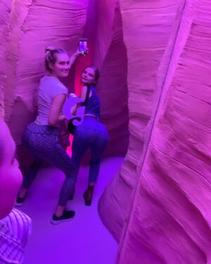 Stefanie Scott Instagram - I hear booty pics bring instant validation! I feel more confident than ever before!
