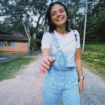 Stefany Vaz Instagram - sorrindo :D