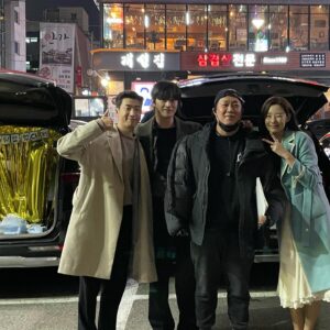 Stephanie Lee Instagram - 스타트업 마지막 촬영 ㅠㅠ
너무 그리울 식구들! ❤️