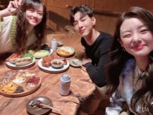 Stephanie Lee Instagram - #벌써막촬이라니 
#다들#고마워요❤️
#내가예 #다운#환#엠버