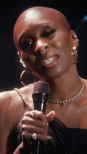 Stephanie Mills Instagram - I love raw vocals #CynthiaErivo and #JoaquinaKalukango sound beautiful. I just had to share this afternoon. 💜💜💜💜💜💜 POWER #isolatedvocals #killingmesoftly #voices #raresound #VocalExcellence
.
.
.
.
***REPOST***
.
.
.
@voicesofgold Experience the vocal brilliance of #CynthiaErivo and #JoaquinaKalukango as they take on ‘Killing Me Softly.’ 🎤✨
With isolated vocals, we dive deep into the beauty of their voices and the mastery of their technique. 🌟🎶 #KillingMeSoftly #VocalExcellence
