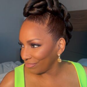 Stephanie Mills Instagram - Almost 70 and I still have my edges. 🤣🤣🤣🤣🤣🤣🤣POWER. 💛💛💛💛💛