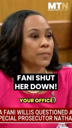 Stephanie Mills Instagram - Just got to Atlanta and I was watching Fani Willis being cross examined. How proud I am of how she handled herself. Power to Ms. Willis 👊🏾 💜 🙏🏾