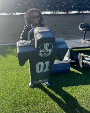 Stephanie Mills Instagram - I cannot let this week go by without acknowledging my grown man, Farad J. Mills, 23rd birthday 🎉🎂👏🏾. #faradj loves the @dallascowboys and their organization was so kind to give my son a private tour of the Dallas Cowboys 🏈 training facility. 

Also thank @omarepps, Derrick Eagleton, and Agape Way, Inc. for reaching out. Don was our tour guide and Krissy, who’s the cowboys reporter. So much wonderful history we learned and information. Thank you guys for helping us to make my son’s birthday so special he’ll never forget it. Thank you.💜💜💜💜💜💜💜💜💜💜💜💜💜💜💜💜💜💜💜💜💜 NOW, how about them Cowboys 👏🏾