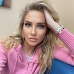 Stephanie Pratt Instagram – Waiting in reception while Max has an emergency operation. I’m so upset. My Aunt passed away two weeks ago & now my little boy isn’t well. This is a really hard time for me. I’m just sad everyday. It feels like things are just getting worse 😔. I miss my parents. And im praying that the queen doesn’t die 🙏🏼🙏🏼🙏🏼 what a shitty day 🥺