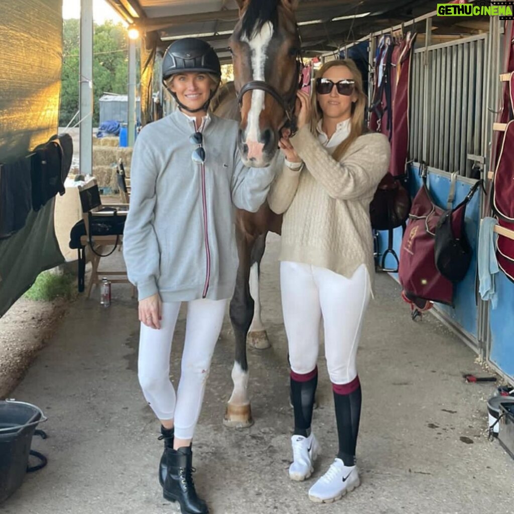 Stephanie Pratt Instagram - My childhood was all about horses- I never played with dolls just horses. I went to acting school & trained with my horse Kiwi. I stopped riding to pursue my other passion of tv & fashion. I am so excited to get back to the riding world ❤️This My girl @chloeaston_official & Flavie Van De Helle 3rd in the CSI4*1.50 in Vilamoura. How amazing is this?!! This is my ultimate goal 🙌🏻🙌🏻🙌🏻 thanks for letting me ride your horses! ❤️❤️❤️